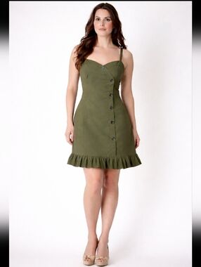 Le Chateau Dress Sweetheart Neck Olive Green Ruffled Hem Button Front Sundress
